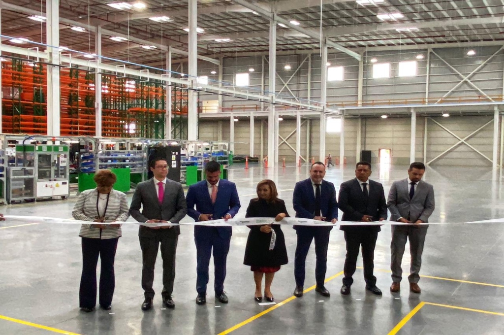 Schneider Electric amplía planta en Tlaxcala; generará 700 nuevos empleos