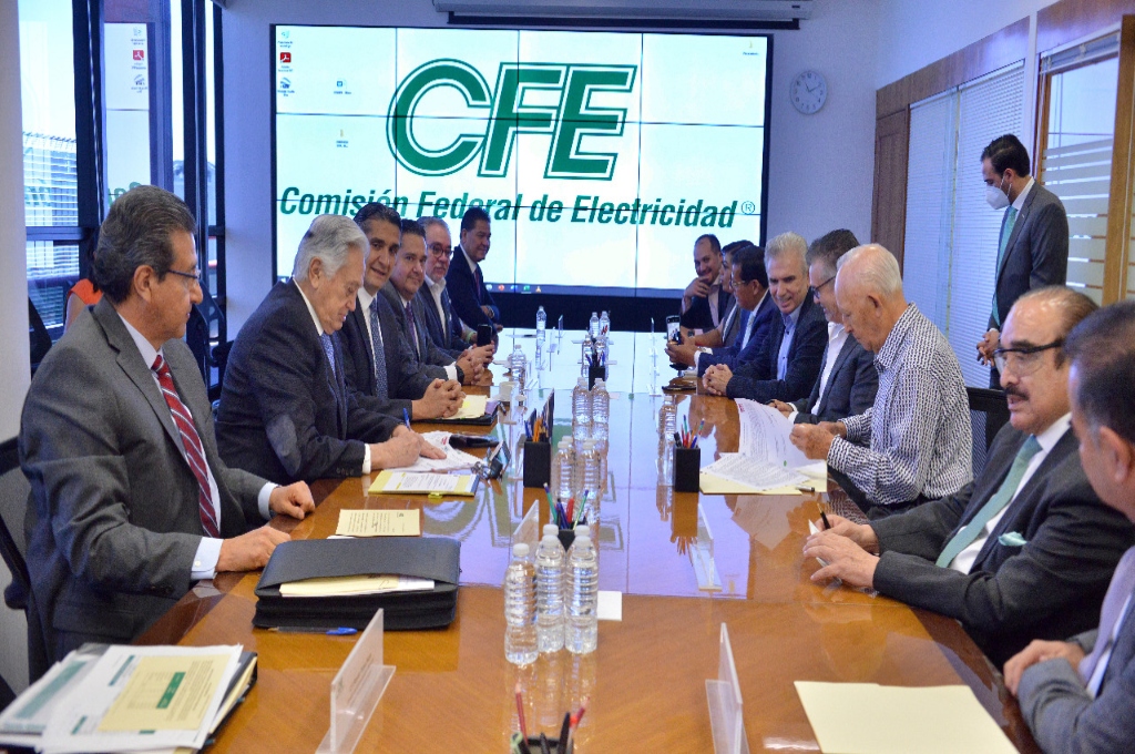 Mejora S&P calificación de CFE de “negativa” a “estable”