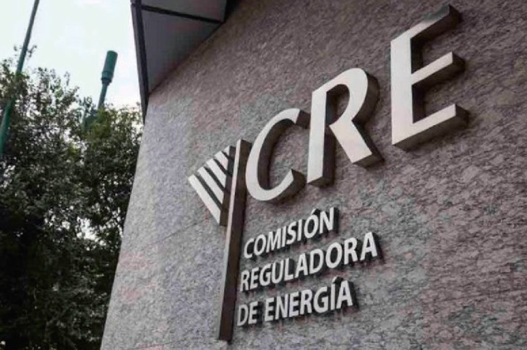 CRE cumple a empresarios gasolineros