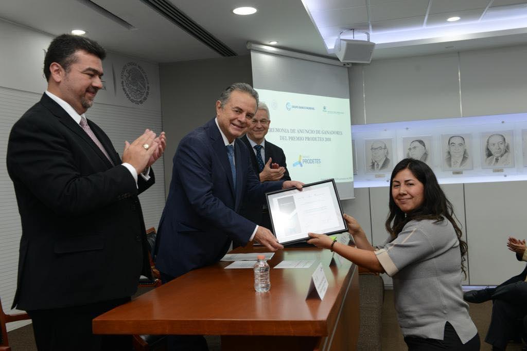 Sener premia propuestas para desarrollo sustentable