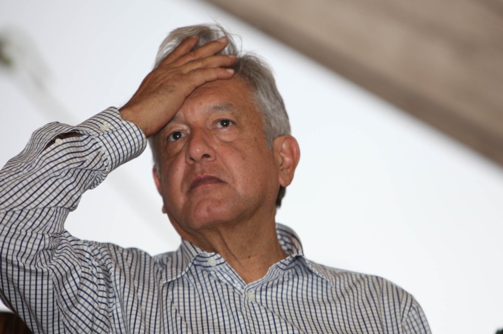 Amlo minimiza alerta del sistema eléctrico por onda de calor