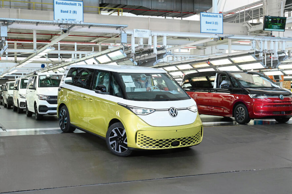 Volkswagen inicia producción de ID.Buzz 100% eléctrico en Hannover