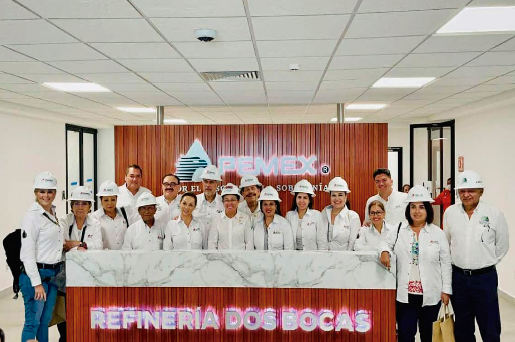 Senadores recorren instalaciones de Dos Bocas; hay 87% de avance