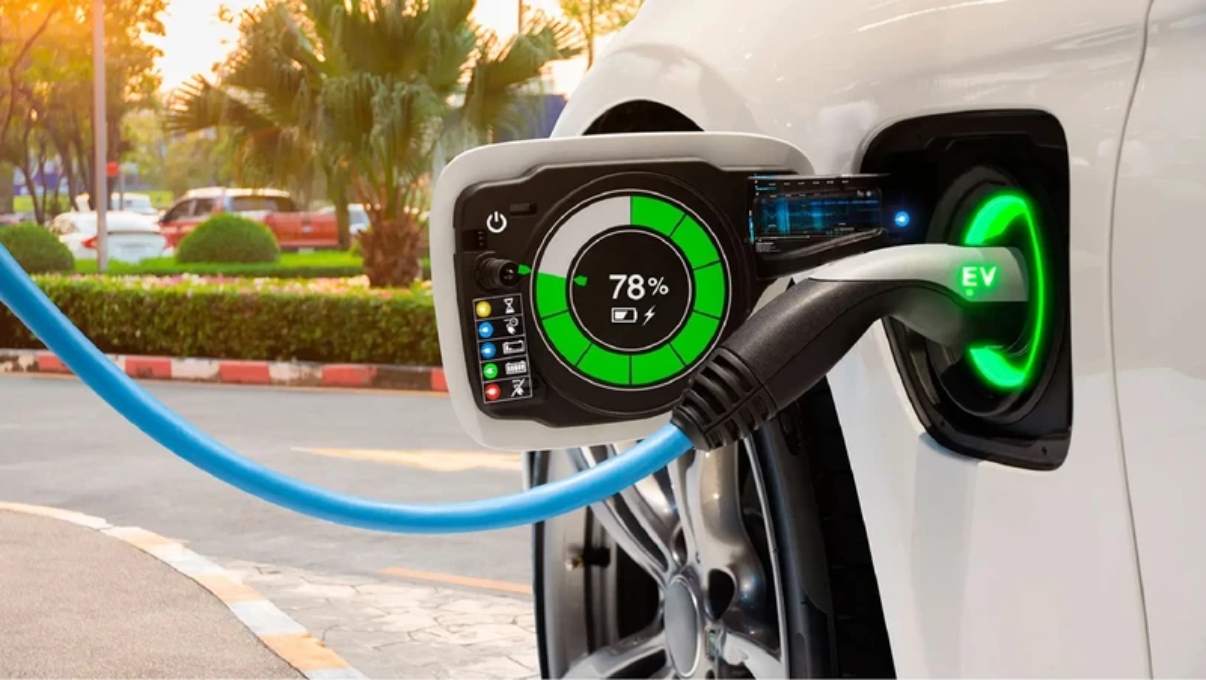 ¡A toda máquina! Ventas de vehículos eléctricos crecen 494% en 2022