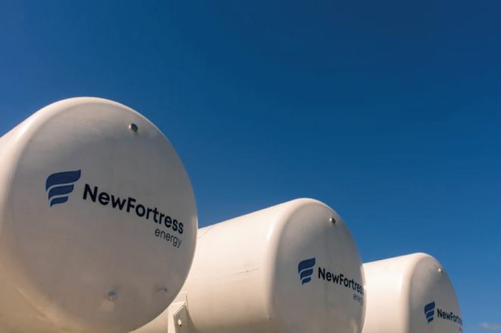 New Fortress Energy cierra financiamiento para central eléctrica en Brasil