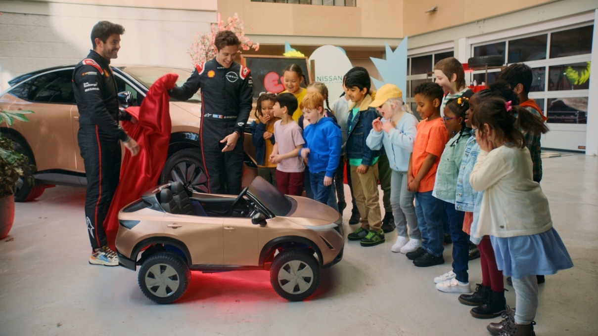 ¿Un vehículo volador? ¡Así ven los niños la movilidad en el futuro!