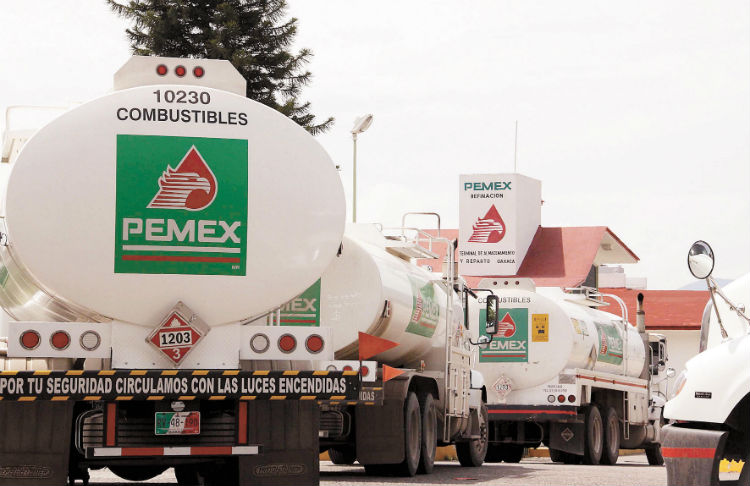 Pemex alerta sobre estafadores, prometen combustible barato a comercializadores