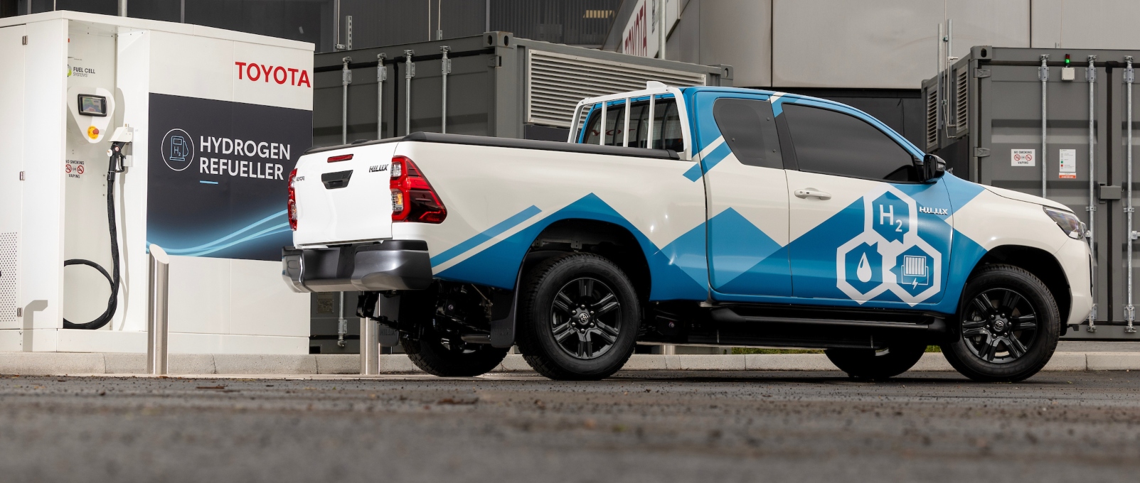 Toyota presenta prototipo eléctrico con celda de hidrógeno del modelo Hilux