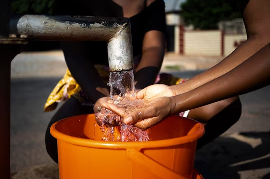 Mexicanos enfrentan crisis por agua potable; 21.3 millones no tienen acceso al recurso