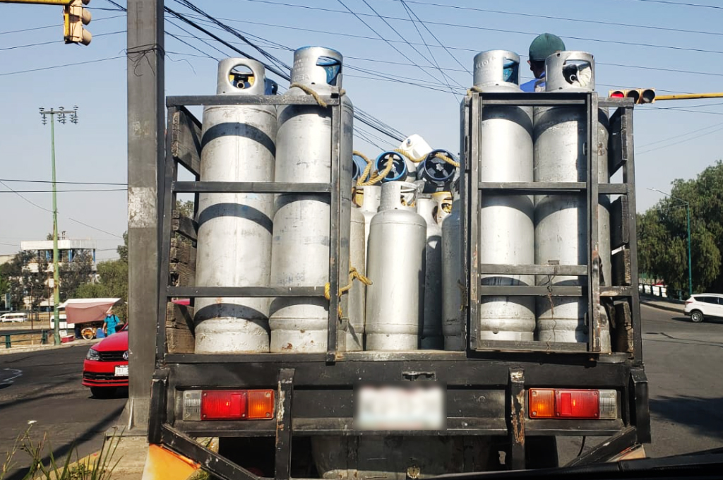 Gaseros se van a paro tras precios máximos en gas LP