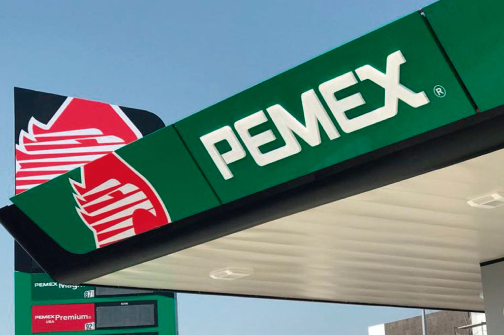 Entrega CRE permiso de generación eléctrica a Pemex