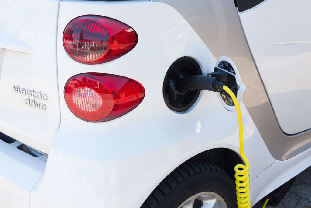 Industria mexicana debe apostar a los autos eléctricos