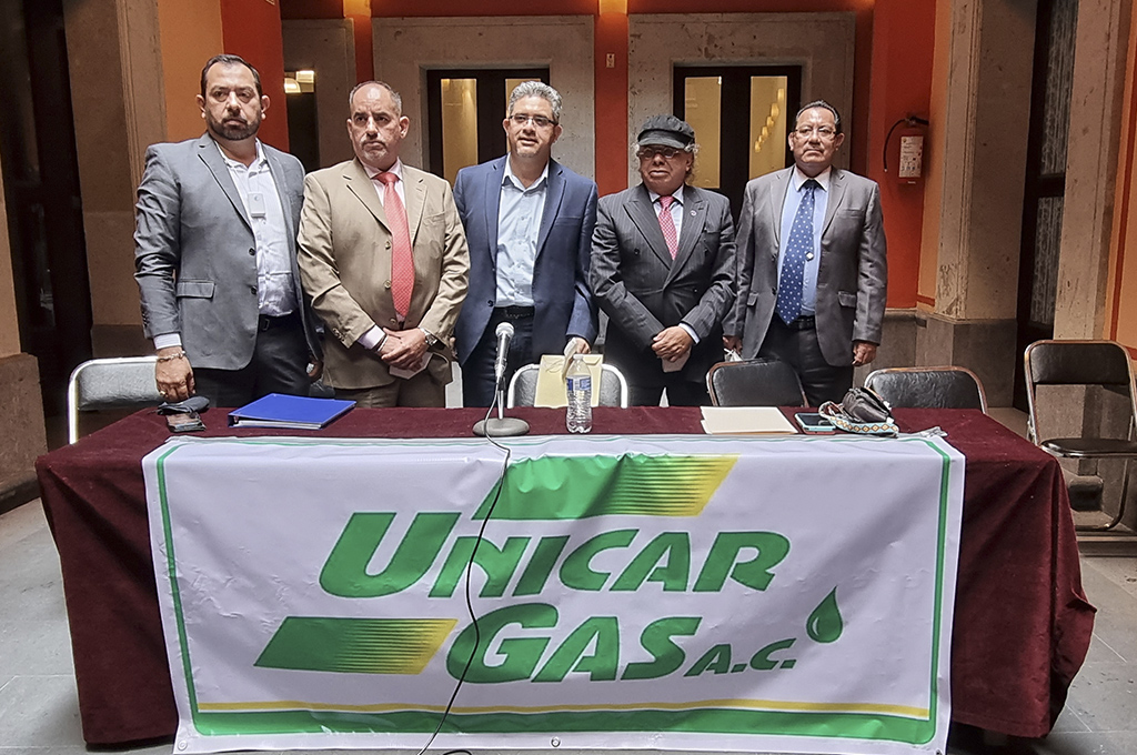 Unicargas ofrece a AMLO 100 estaciones de carburación para Gas Bienestar