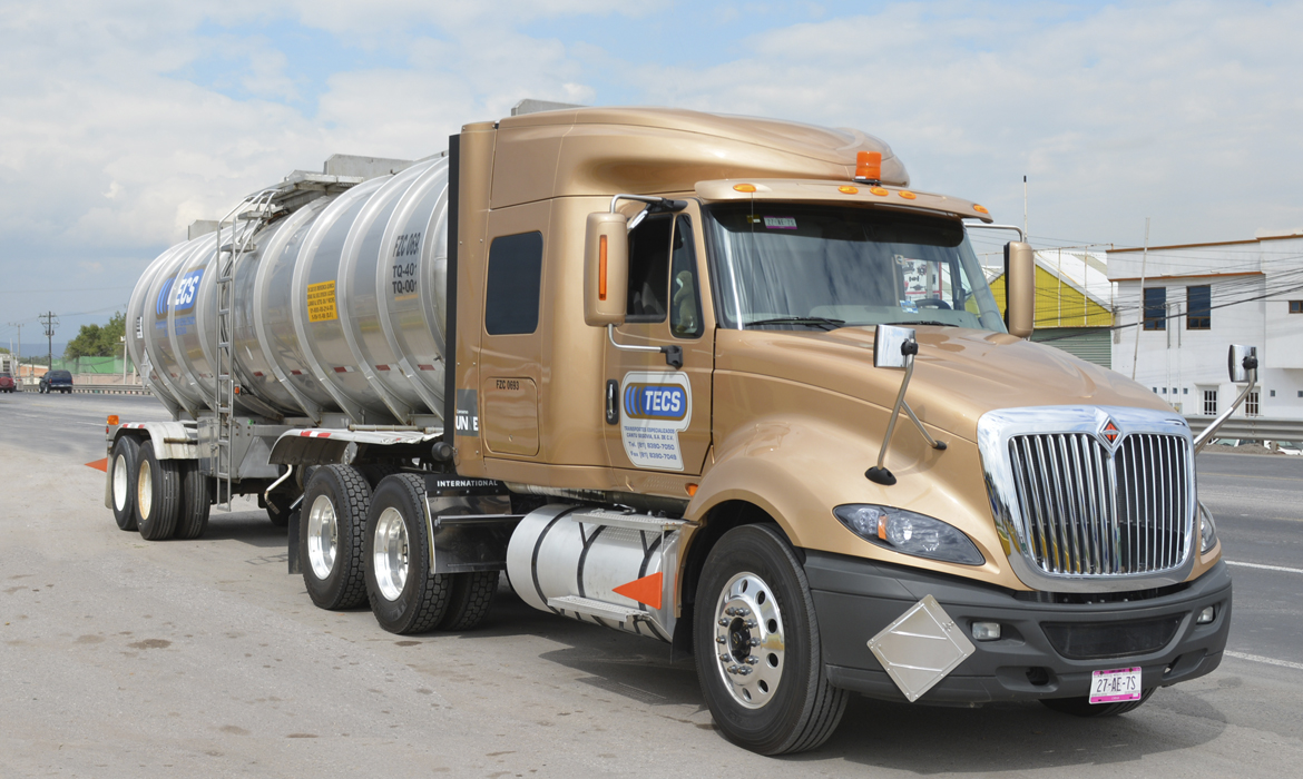 Habilitan a Tuxpan para abastecer gasolinas por autotransporte