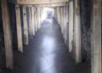 Encuentran túnel de presunto huachicol en Acolman, Edoméx