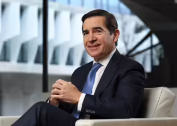 Sheinbaum debe garantizar acceso a energía y certidumbre: Presidente de BBVA