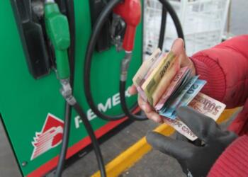 IEPS a gasolinas recauda 148% más e impulsa ingresos tributarios