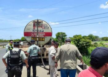 Atienden autoridades tamaulipecas fuga de hidrocarburo en Altamira