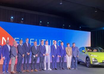 Deepal S07, la SUV eléctrica con autonomía de hasta 1,200 km