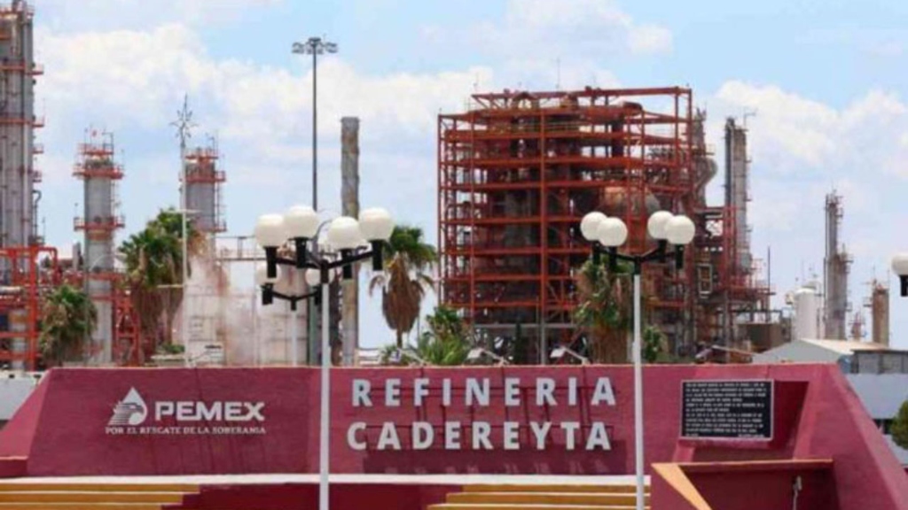 Llevarán a consulta popular permanencia de la refinería de Cadereyta