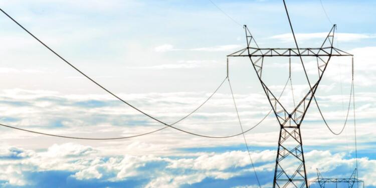 Electricidad irregular frena a PyMEs en México