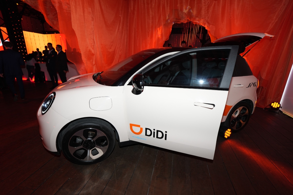 DiDi suma esfuerzos para impulsar movilidad eléctrica con la EMA