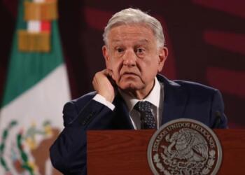 Sólo 3 contratos otorgados a la IP producen petróleo: AMLO