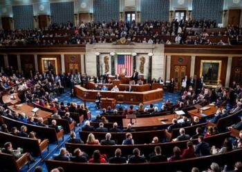 Congresistas de EU piden a AMLO cumplir el T-MEC