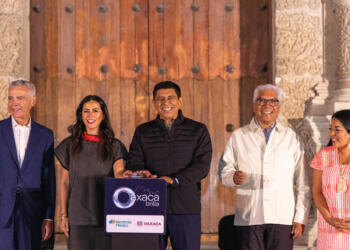 Iluminan Catedral de Oaxaca con tecnología de vanguardia