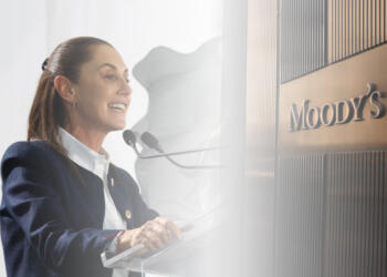 Moody’s baja calificación a México; Sheinbaum pide pruebas