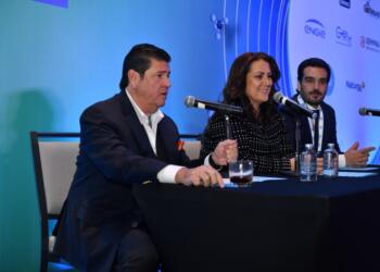 AMGN destaca papel del gas natural en el sector energético