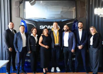 Scania capacitará 120 operadores de camión al año en SLP