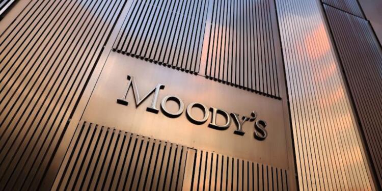México queda a un escalón del bono basura tras rebaja de Moody’s