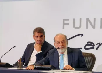 ¿Se echa para atrás? Slim dice que no ha decidido sobre inversión en Lakach