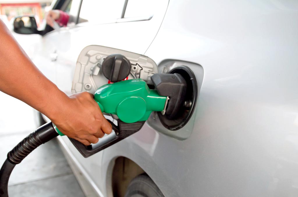 Descubren mal despacho de combustibles en gasolinera de Querétaro