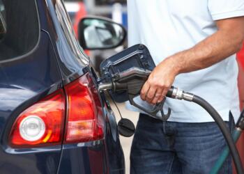 Gasolinera en Querétaro robaba casi litro y medio de combustible, reporta PROFECO