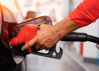 Exhiben gasolineras mexiquenses por mal despacho de combustibles