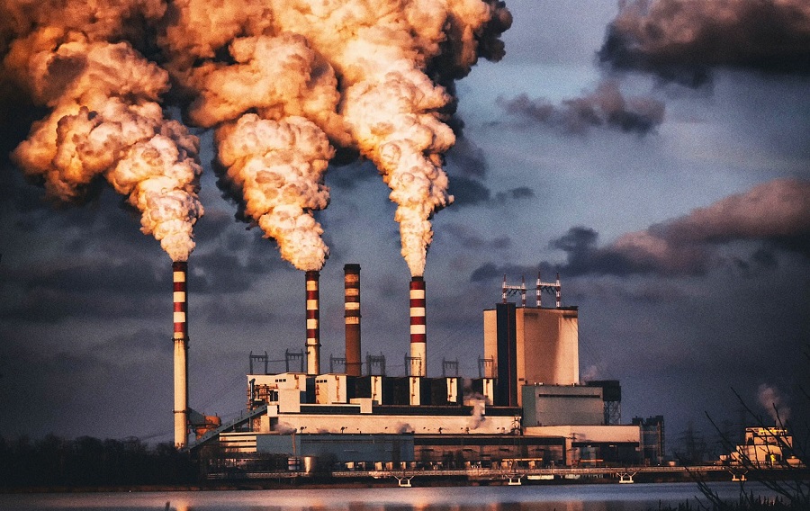 Malformaciones y partos prematuros, los riesgos por quema de gas fósil: CEMDA