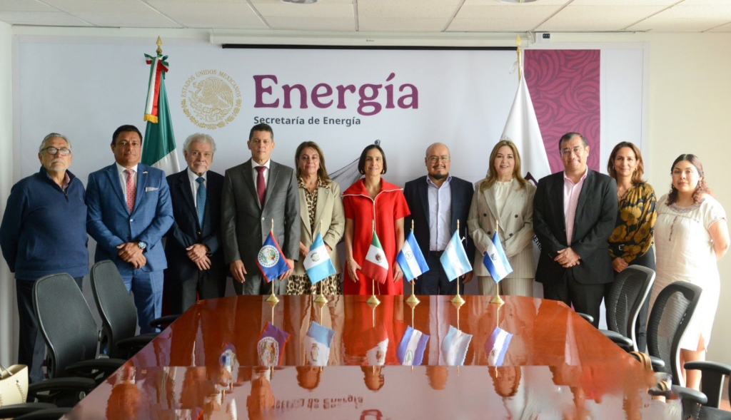 SENER con embajadores para impulsar transición energética