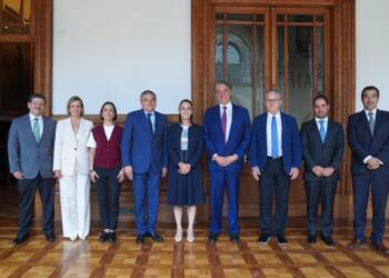 Claudia Sheinbaum se reúne con CEO de Baker Hughes