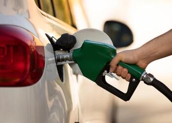 Hasta 30% del precio de la gasolina será impuesto en 2026