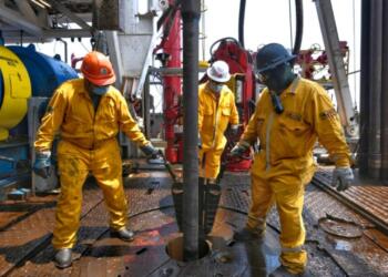 Lanzan #FirmaPorTi, la batalla por jubilación digna en PEMEX