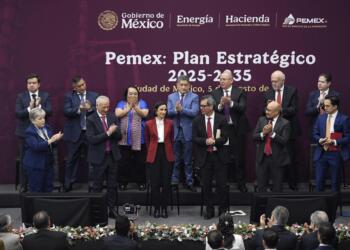 Banobras activa fondo gigante para impulsar a PEMEX