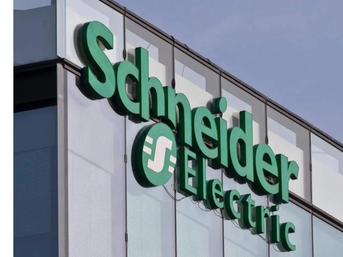 Schneider Electric presenta soluciones con IA