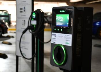 VEMO instala 14 cargadores para autos eléctricos en Morelos