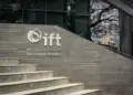 IFT dice adiós, pero antes da concesiones gratis a la CFE IFT dice adiós, pero antes da concesiones gratis a la CFE
