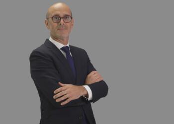 Maratones, triatlones y Veolia: la vida extrema de un francés audaz