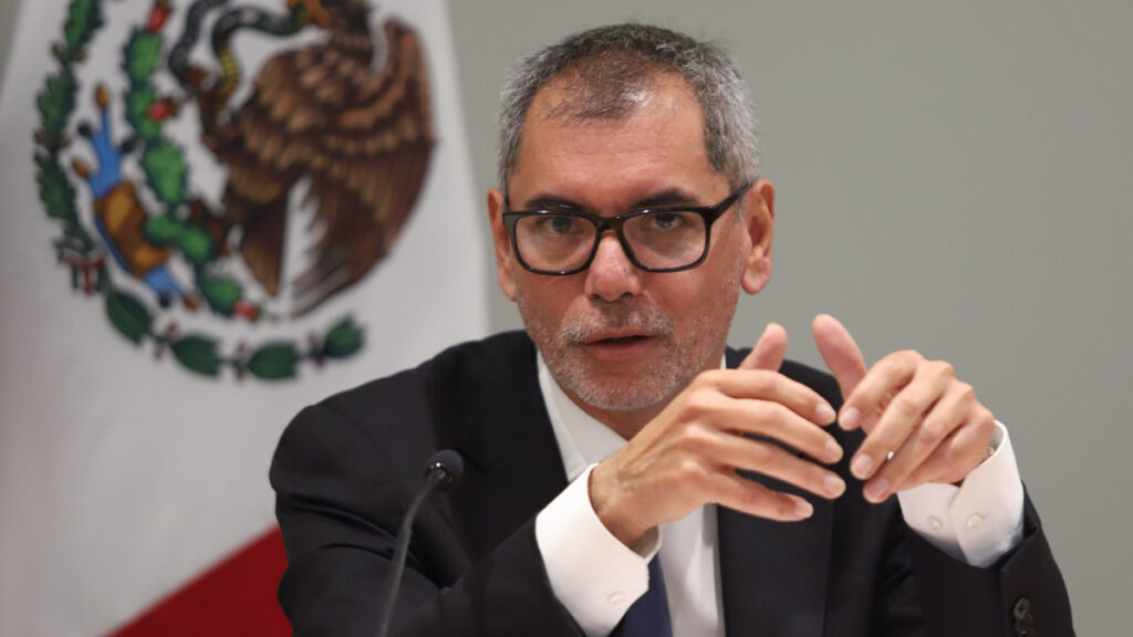 “No fuimos nosotros”; SHCP culpa a Calderón y Peña por crisis de PEMEX