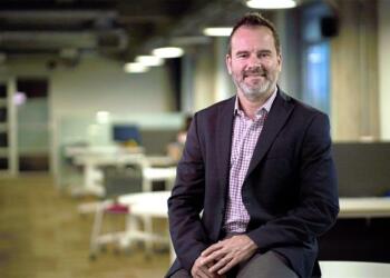 “Cuando la vida te da coscorrones”; la travesía del CEO de Oxxo Gas