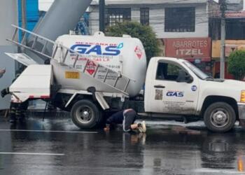 ¡Grupo Tomza lo hace de nuevo! Reportan pipa con fuga de gas en CDMX